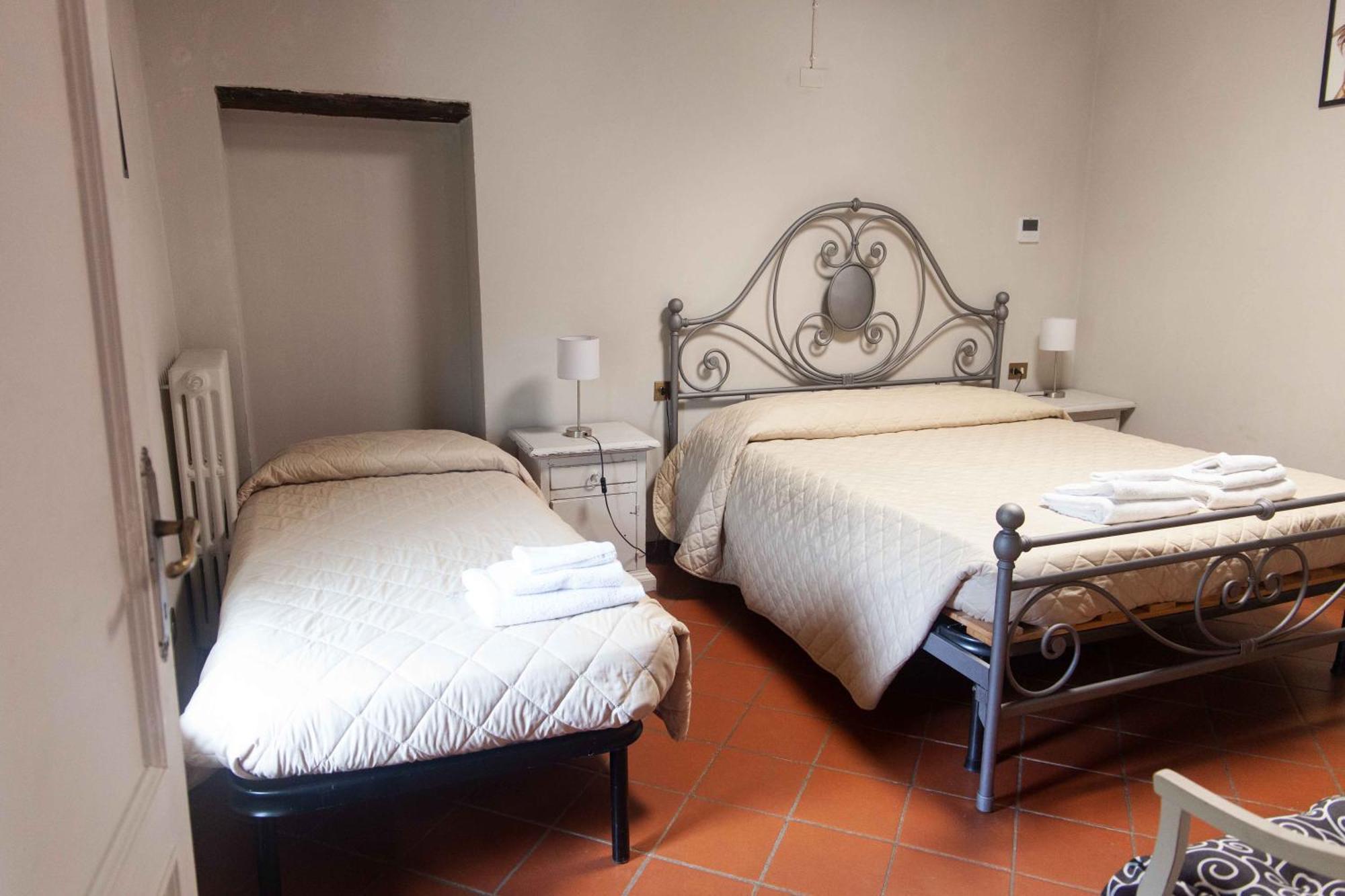 Bed And Breakfast Villa Torre Degli Onesti Apartments Lucca Exterior foto