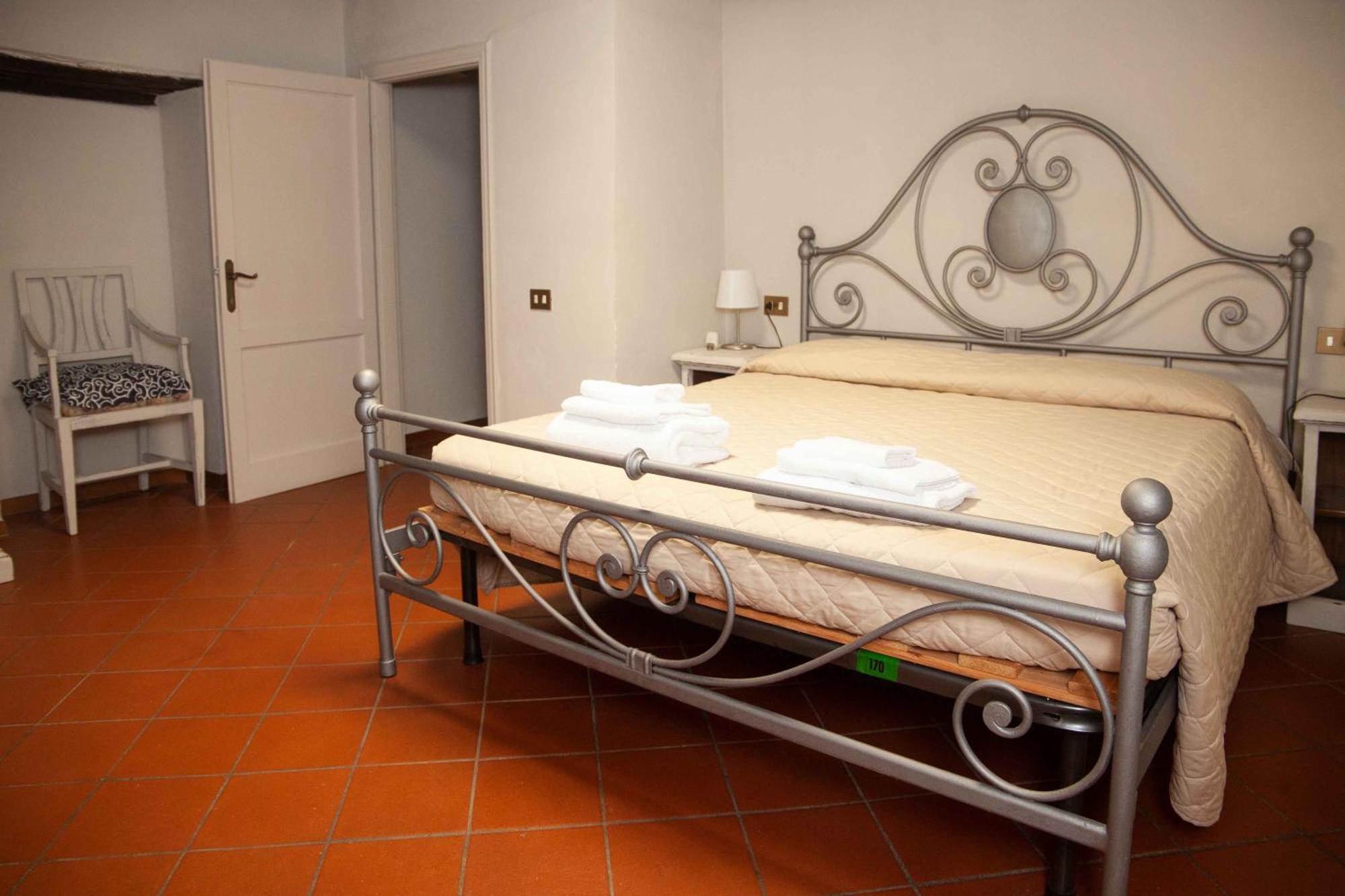 Bed And Breakfast Villa Torre Degli Onesti Apartments Lucca Exterior foto